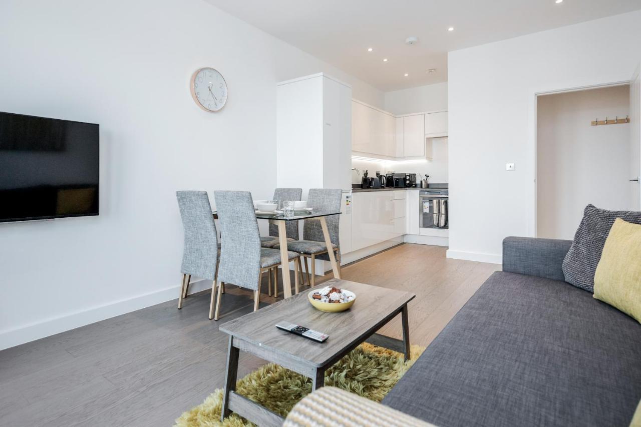 Top Floor Luxury 2 Bedroom St Albans Apartment - Free Wifi Eksteriør bilde