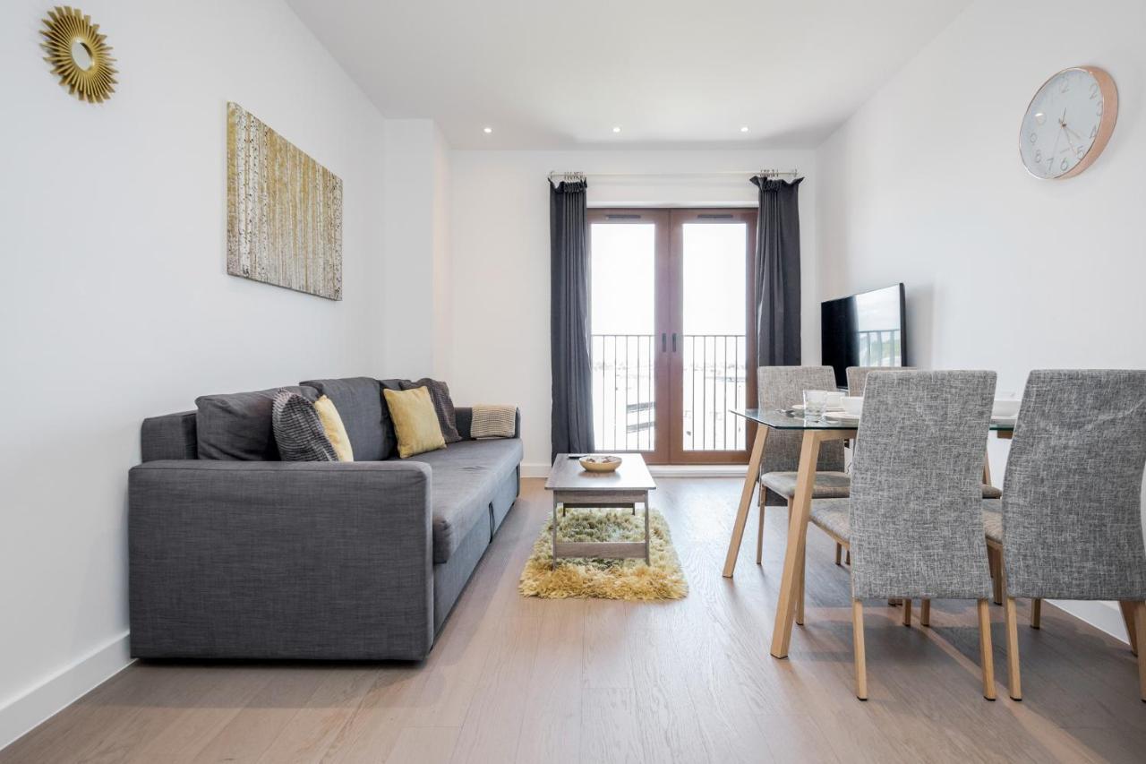 Top Floor Luxury 2 Bedroom St Albans Apartment - Free Wifi Eksteriør bilde