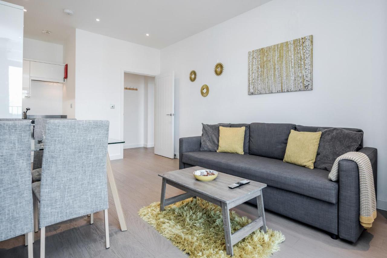 Top Floor Luxury 2 Bedroom St Albans Apartment - Free Wifi Eksteriør bilde